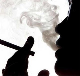 fumando foco crico fumando foco crico